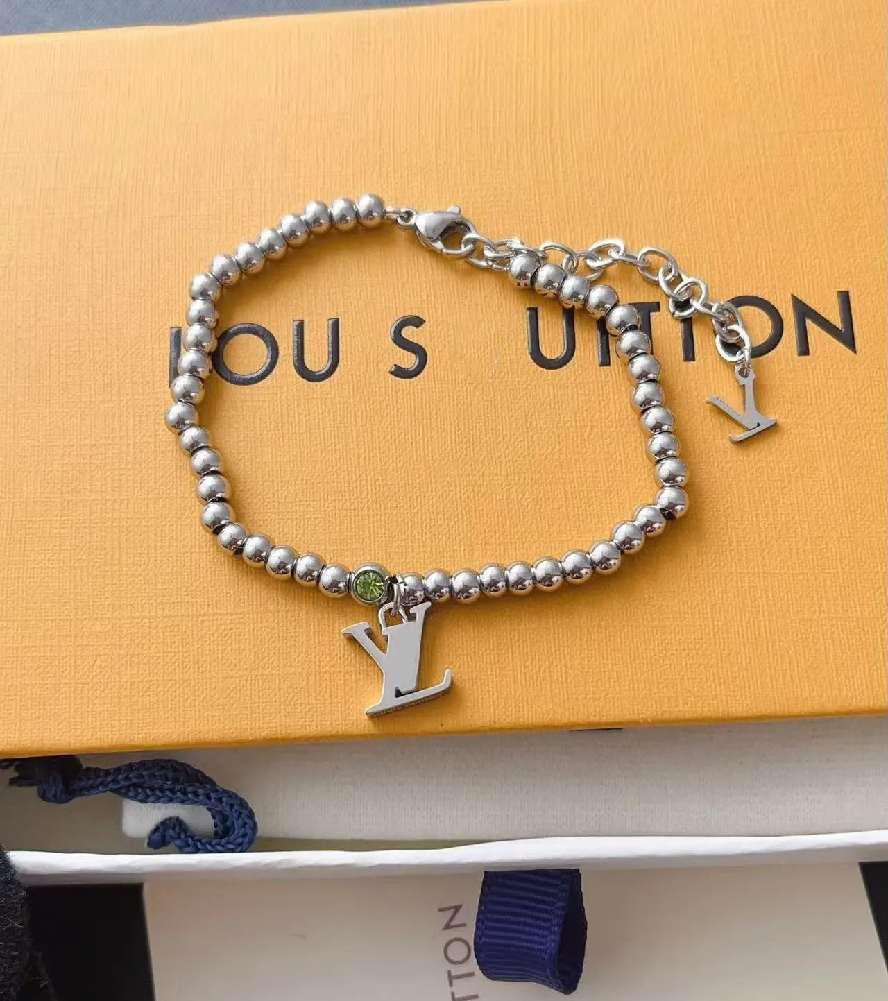 Designer Bracelet Women Vintage Letter Leather Clover Bracelet 925 Silver Plated Cuban Charm Bracelet Accessories Louise Bracelet Birthday Gift