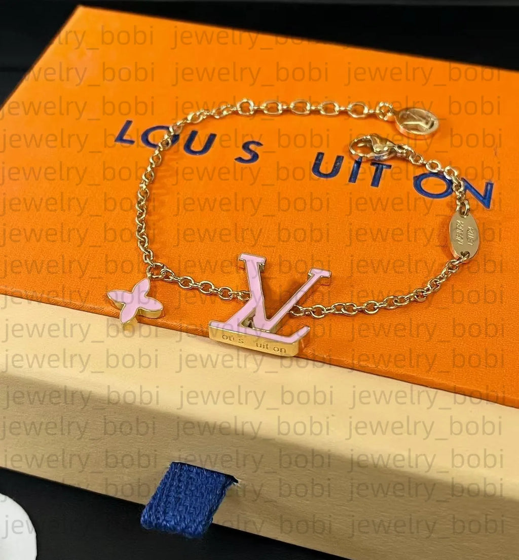 Designer Bracelet Women Vintage Letter Leather Clover Bracelet 925 Silver Plated Cuban Charm Bracelet Accessories Louise Bracelet Birthday Gift